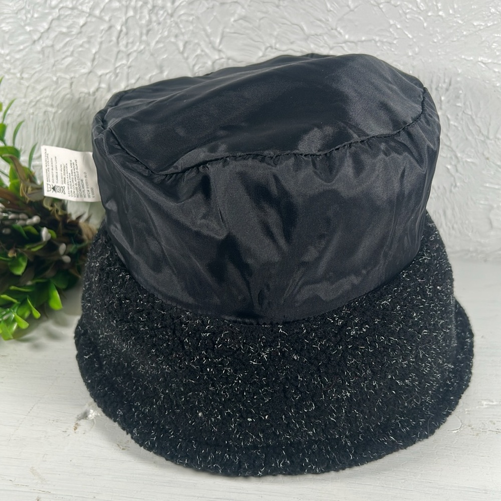 Black Textured Bucket Hat With White  Accents Retro Style Bucket hat - Picture 9 of 15